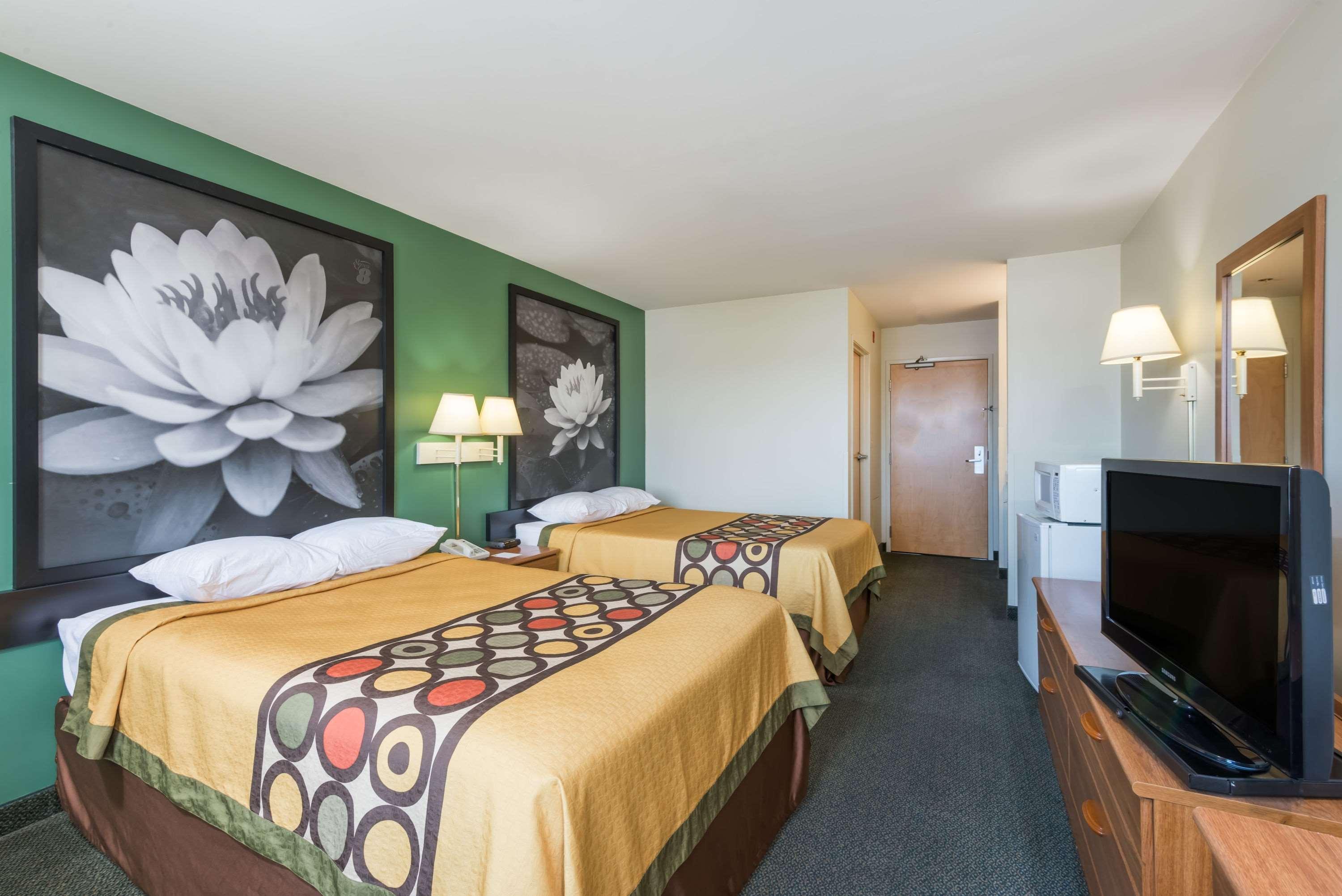 Отель Super 8 By Wyndham Hagerstown/Halfway Area Экстерьер фото